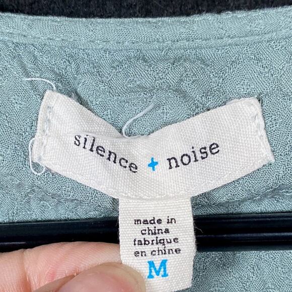 Silence + Noise Women Blouse Sage Green Criss Cross V Neck Long Sleeve Medium - Picture 4 of 11